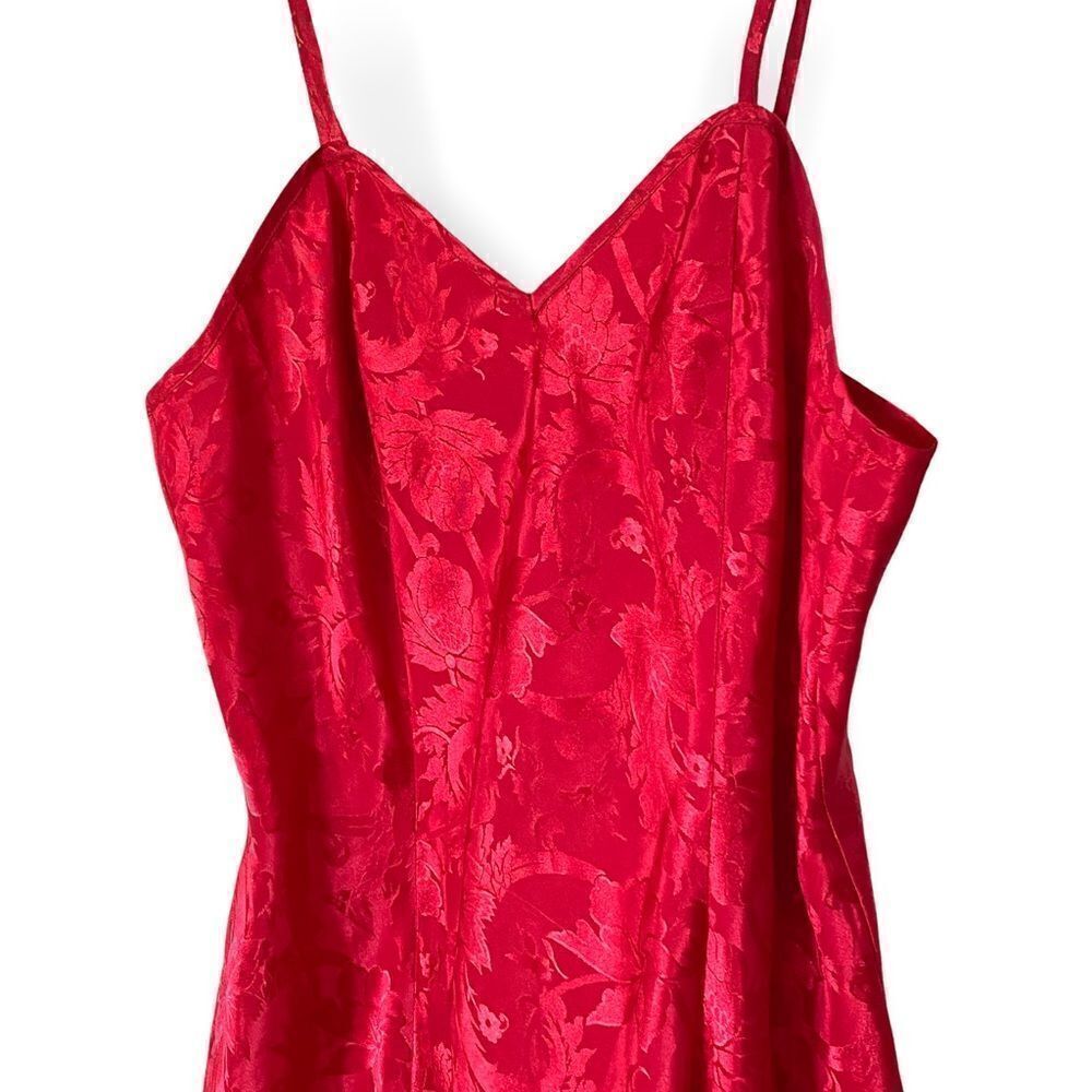 Vintage Kathryn (L) Red Brocade Chemise - Picture 2 of 4
